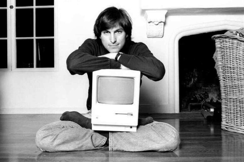 Steve Jobs z Macintoshem