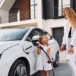 Samochód elektryczny na co dzień — koszty, ładowanie i wygoda użytkowania